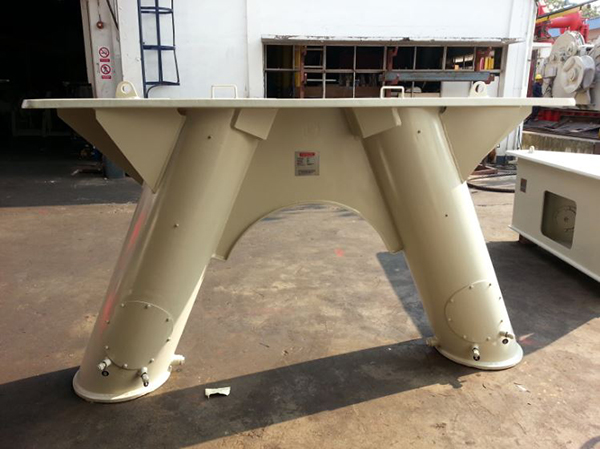 Marine Towing Pin For Shark Jaw 3164184.jpg Marine Towing Pin For Shark Jaw 3.JPG